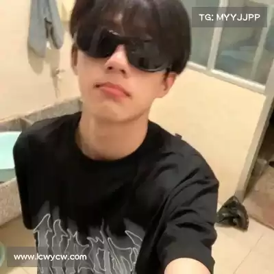 乌忱韵